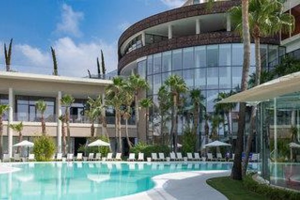 Leiro Residences
