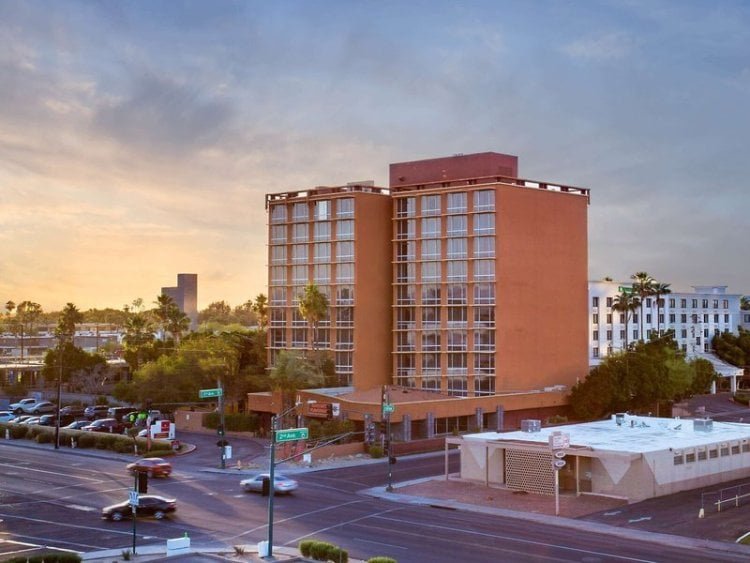 Holiday Inn Express & Suites Phoenix  Midtown