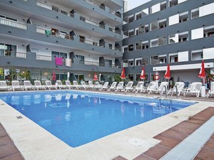 El Puerto Hotel