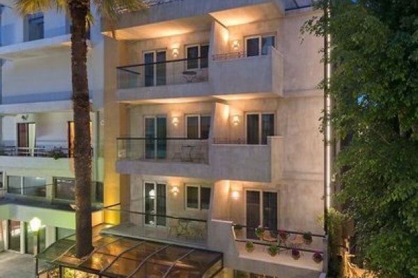 Elakati Luxury Boutique Hotel