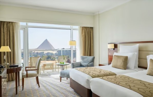 Deluxe Pyramids View Room