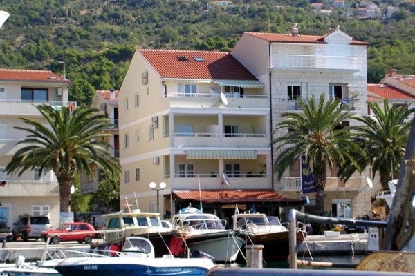 Privátne Apartmány Comfort Podgora
