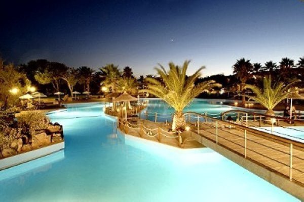 Hotel Aquilla Rithimnna Beach
