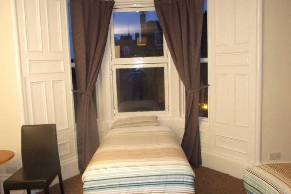 Glasgow House