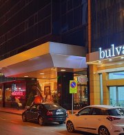 Bulvar Hotel