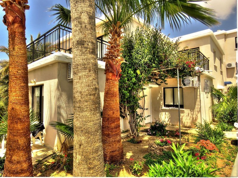 Hilltop Gardens Hotel Apartments recenzie