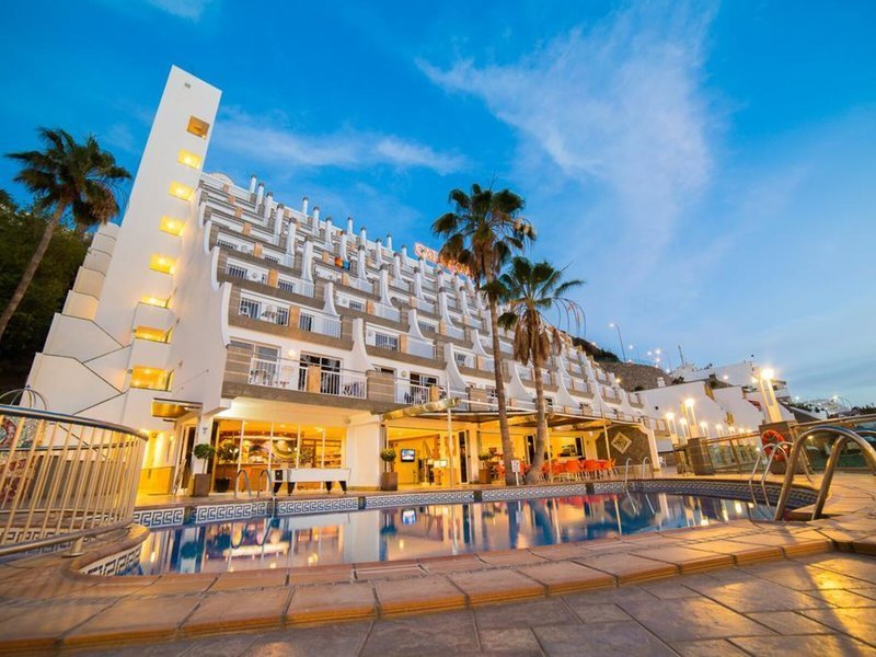 Cabau Cala Nova recenzie