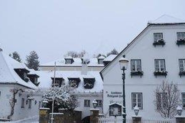 Hotel Pension Landhaus Fuhrgassl Huber