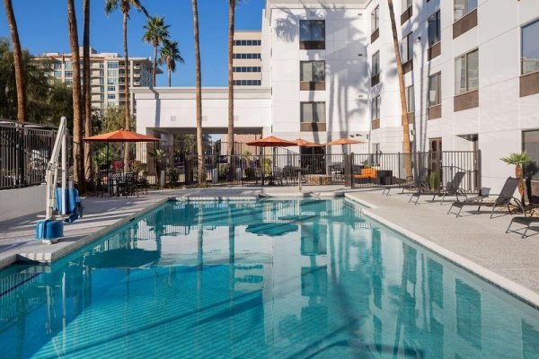 Hampton Inn Phoenix-Biltmore
