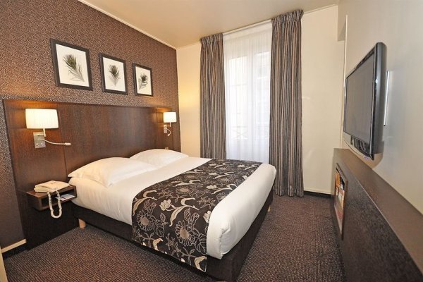 Hotel Eiffel Saint Charles