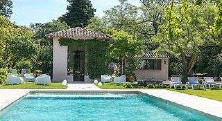 Logis Hotel L Hermitage