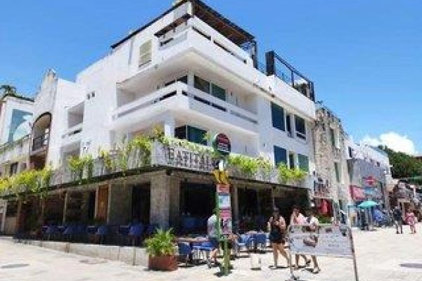 The Blvd Hotel