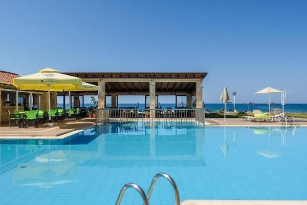 Kostakis Beach Apartments