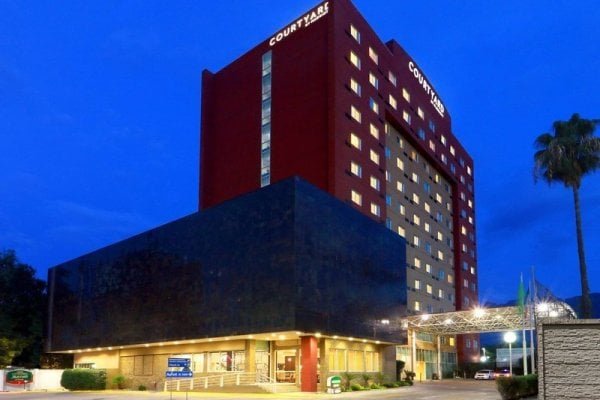Courtyard Monterrey San Jeronimo - Valle