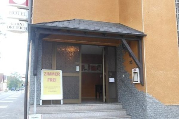 Hotel Henry
