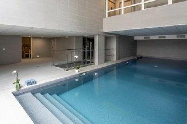 Nemea Appart'hotel  Velizy