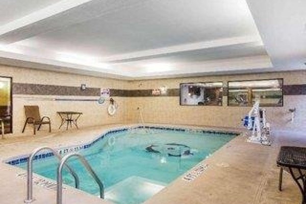 Comfort Suites Golden Isles Gateway