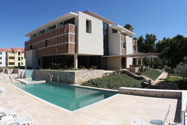 Amor A Villa Luka