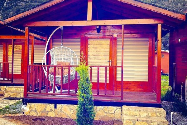 Zoe Glamping