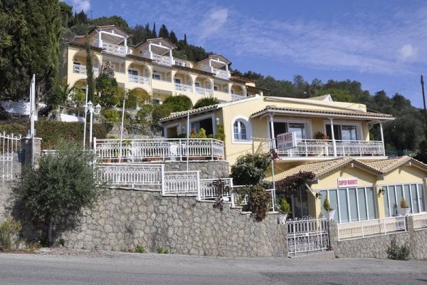 Mazis Golden View - Hotel & Apartments