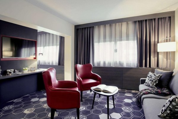 Mercure Orange