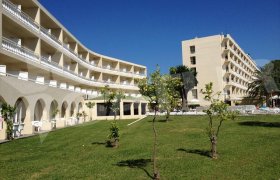Messonghi Beach Holiday Resort recenzie
