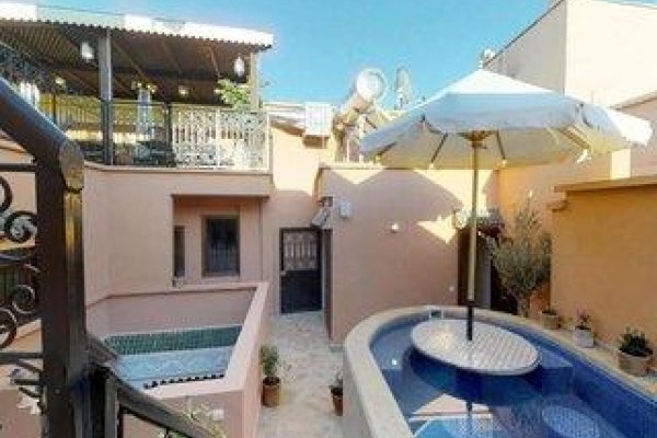 Riad See Moon & Spa