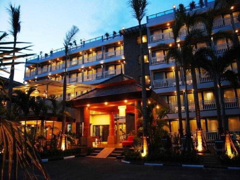 Honey Resort Kata Beach