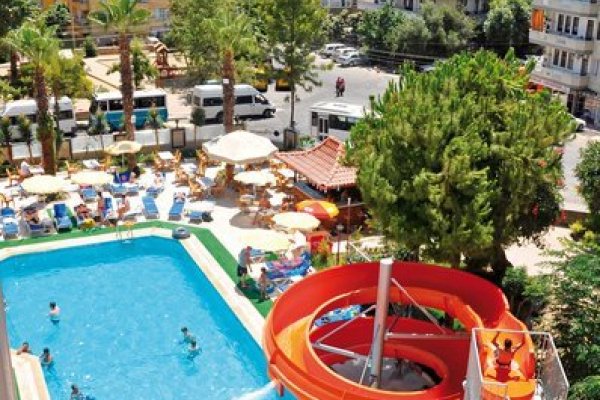 Primera Hotel & Apart