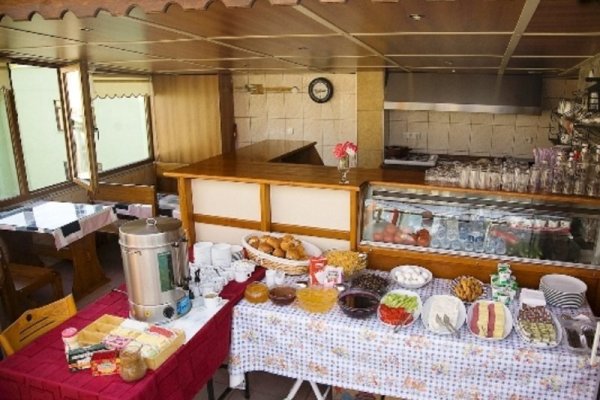 Yunus Emre Hostel Hotel Istanbul