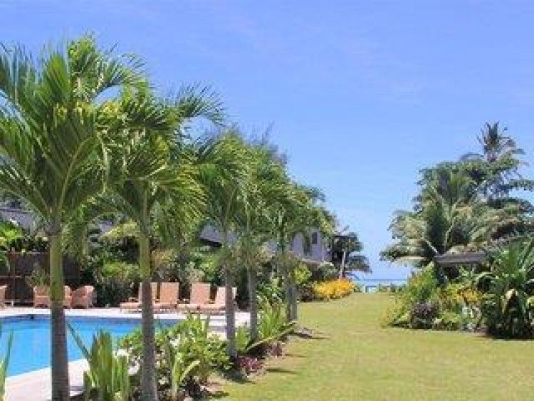 Muri Beach Resort