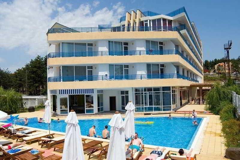 Sunset Hotel recenzie