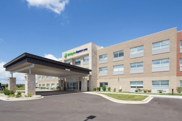 Holiday Inn Express & Suites Monroe