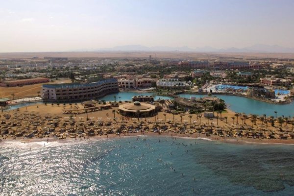 Golden 5 Topaz Suites Hotel