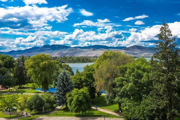 Sandman Signature Kamloops Hotel