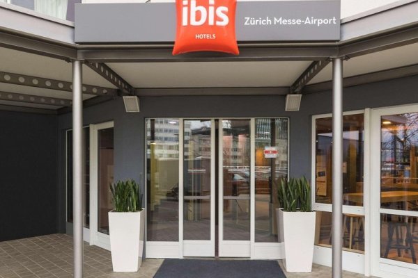 Ibis Zurich Messe Airport
