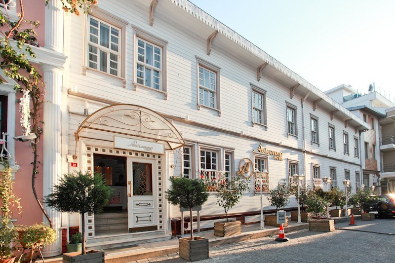 Avicenna Hotel recenzie