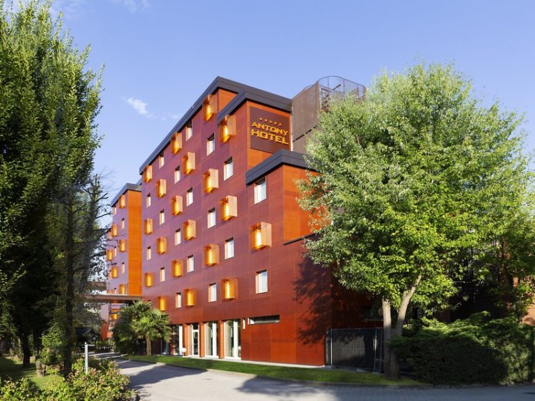 Antony Hotel