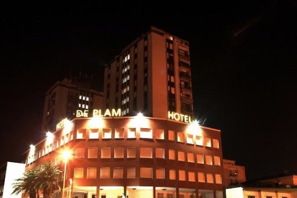 Hotel De Plam