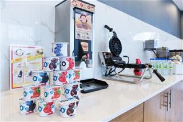Best Western Plus Montreal East