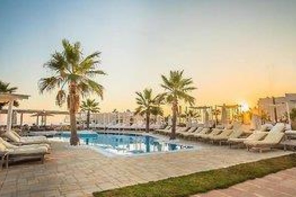 Parthenis Beach Suites By The Sea