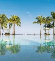 Beachfront Villas of Paradis Beachcomber Golf Resort & Spa