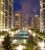W Miami