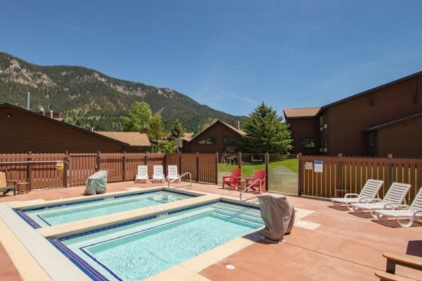 Buck´s T-4 Lodge
