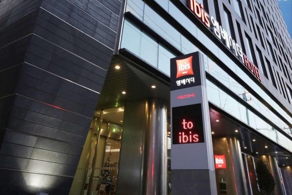 Ibis Ambassador Suwon Hotel