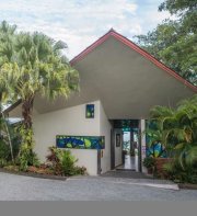 Si Como No Resort & Wildlife Refuge