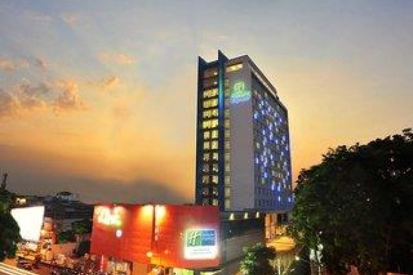Holiday Inn Express Surabaya Centerpoint