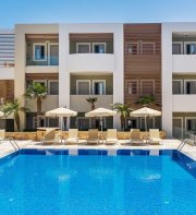 Mythos Hotel & Apartments