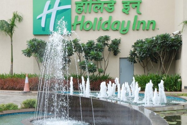 Holiday Inn Mumbai International Airport