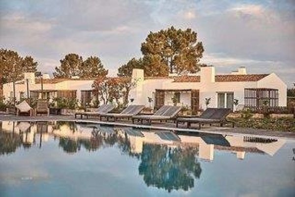 Craveiral Farmhouse